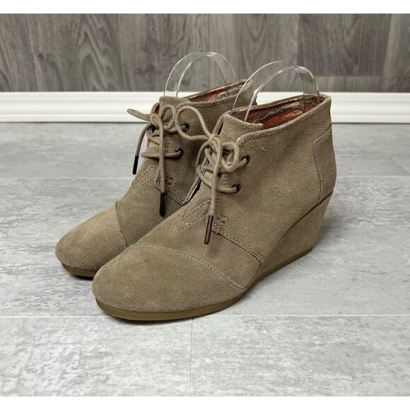 TOMS Desert Wedge Heel Ankle Boot Womens‎ Size 7.5 Beige Model 300415 - Picture 1 of 12